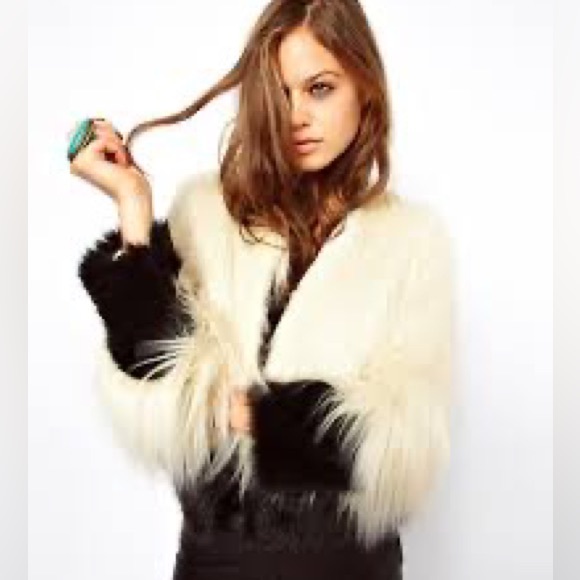 Unreal Fur faux fur dream coat.  Excellent condition. - Picture 3 of 6